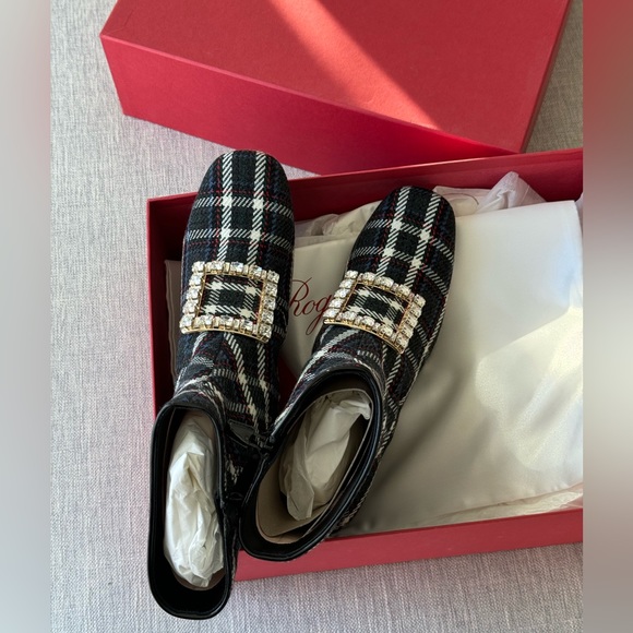 New Roger Vivier TRES VIVIER STRASS PIP booties with buckle, size 40 - Picture 3 of 9